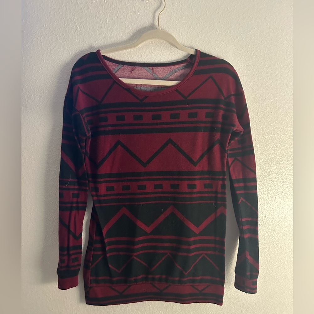 Unknown brand. Tunic style long sleeve cotton shirt.